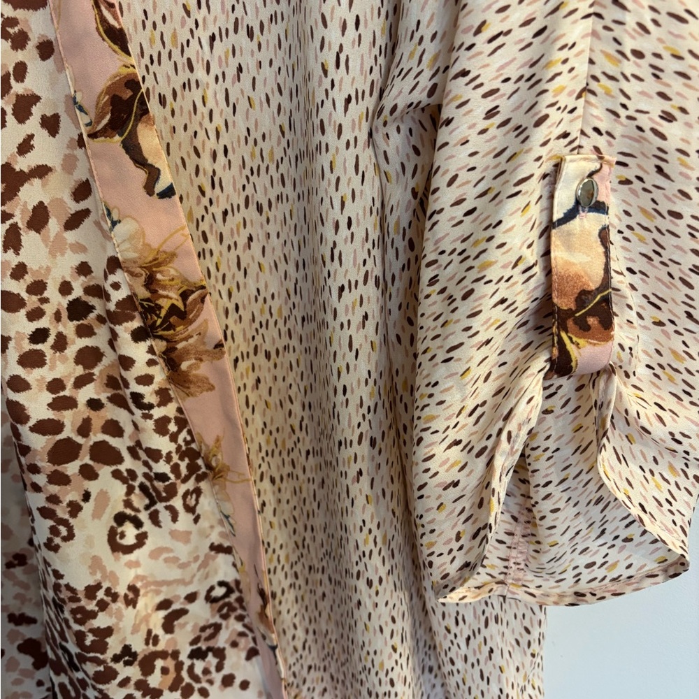 Cato Plus Size Floral Animal print blouse 3/4 sleeve - Picture 5 of 8